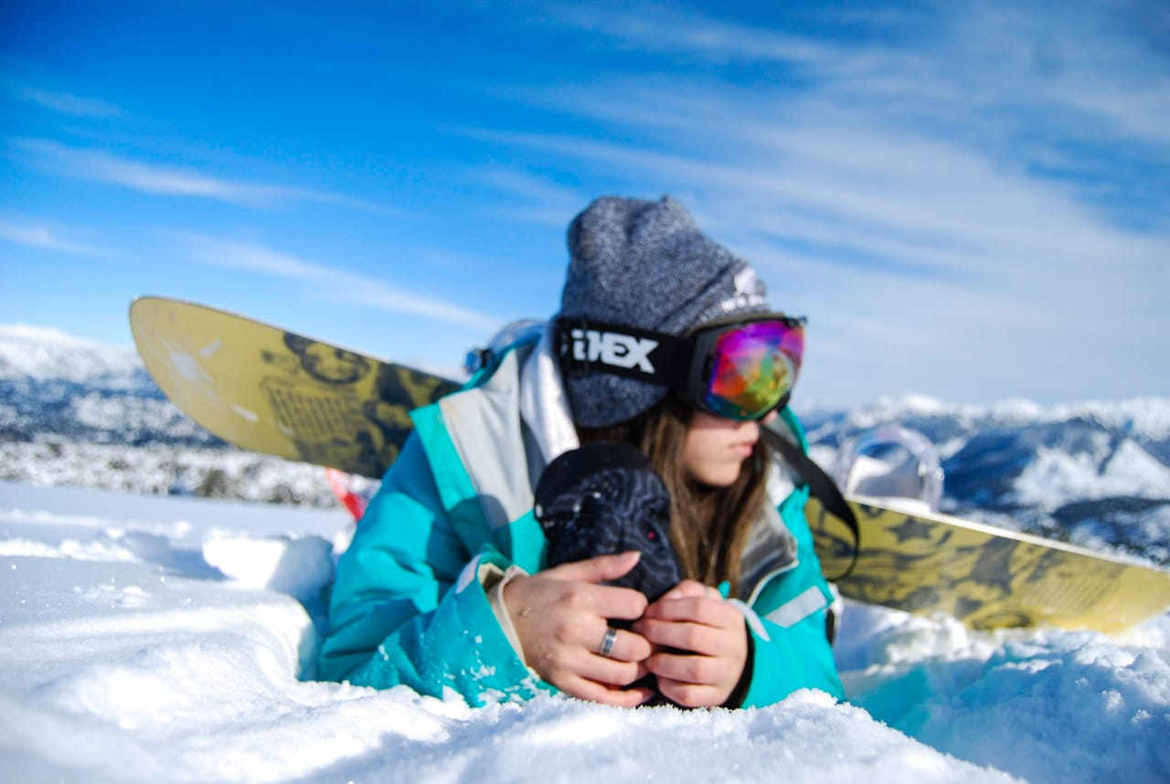 Septiembre también es invierno en el Batea Mahuida: descuentos y una excusa perfecta para vivir la nieve